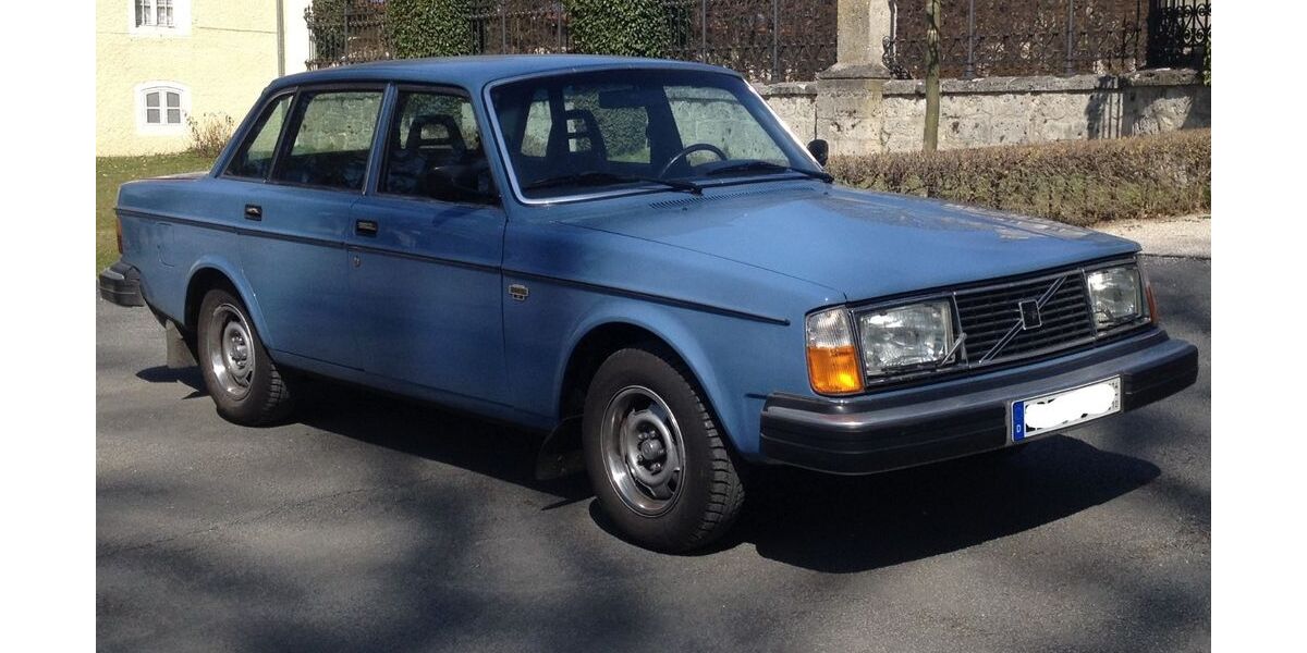 Volvo 244 117.000 km 15.950 &euro; Ebersberg 85560