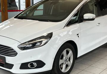 Ford S-Max 200.000 km 11.999 &euro; Elbach / Fischbachau 83730