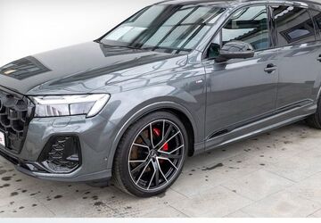 Audi Q7 12.271 km 82.880 &euro; Rosenheim 83022