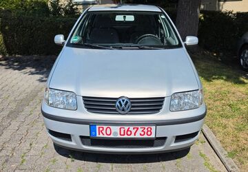 VW Polo 71.600 km 1.499 &euro; Rosenheim 83026