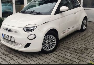 Fiat 500e 15.000 km 24.950 &euro; Rosenheim 83022