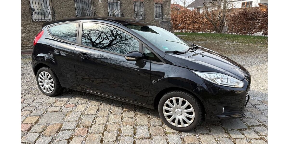 Ford Fiesta 110.000 km 5.200 &euro; Rosenheim 83024