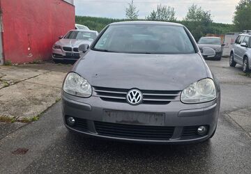 VW Golf 200.000 km 1.549 &euro; Rosenheim 83026