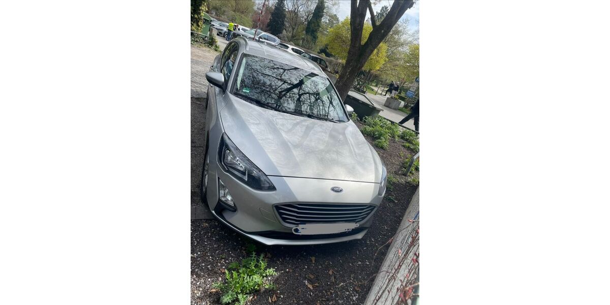 Ford Focus 86.200 km 14.300 &euro; Rosenheim 83024