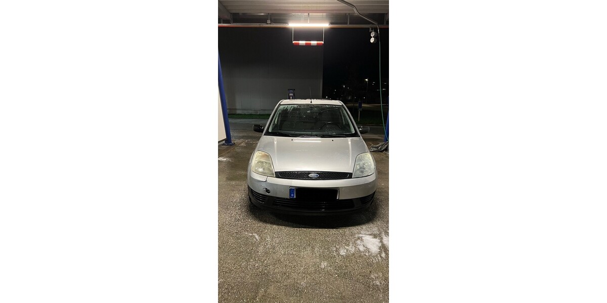 Ford Fiesta 165.000 km 2.400 &euro; Rosenheim 83013