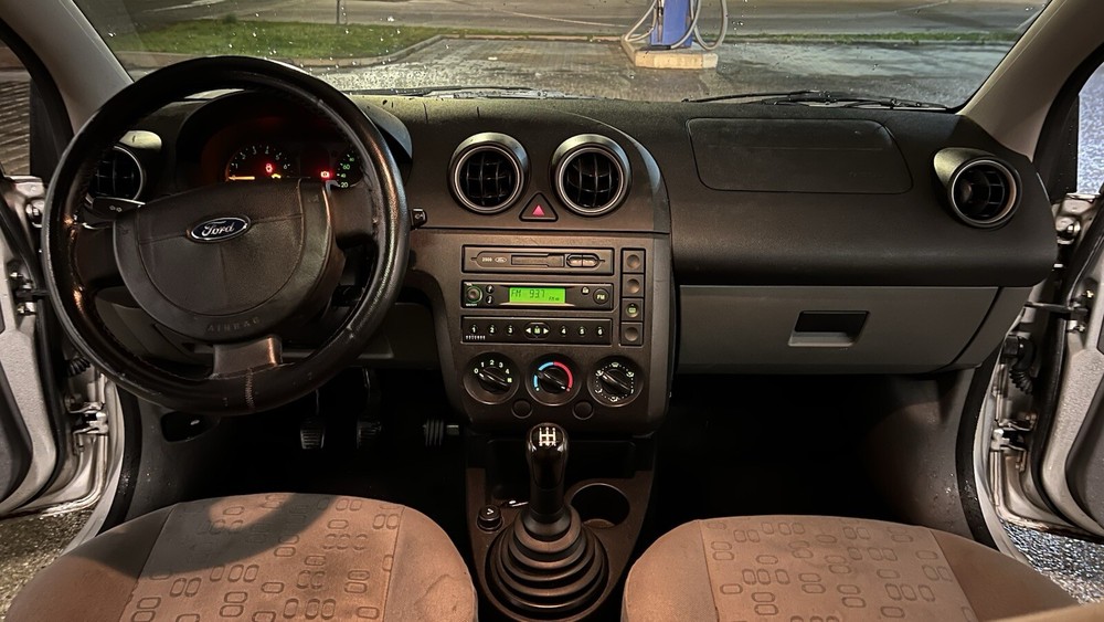 Ford Fiesta 165.000 km 2.400 &euro; Rosenheim 83013