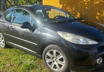 Peugeot 207 139.500 km 1.950 &euro; Rosenheim 83026
