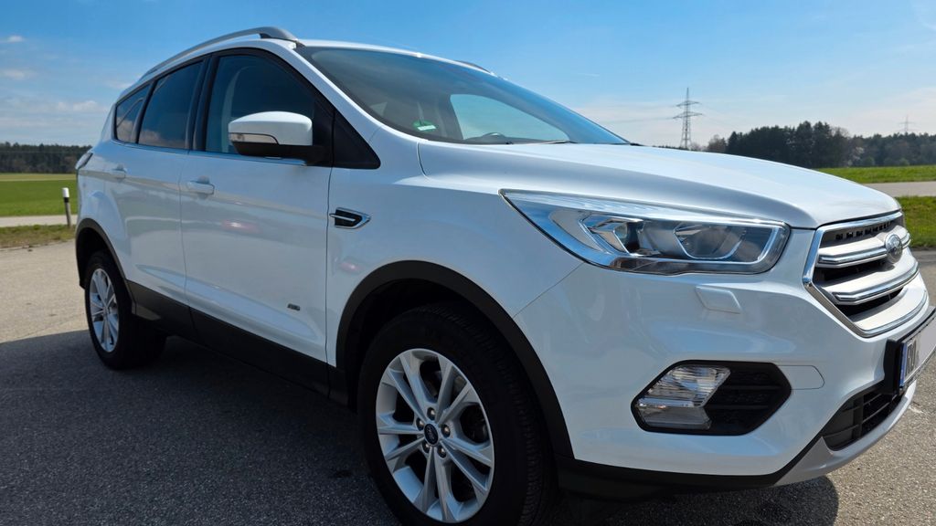 Ford Kuga 75.000 km 15.260 &euro; Tuntenhausen 83104