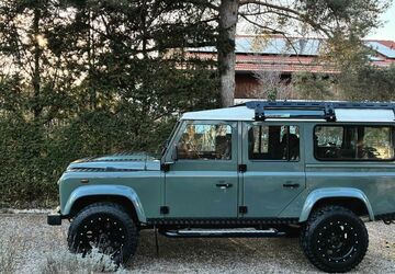 Land Rover Defender 191.000 km 44.250 &euro; Breitbrunn 83254