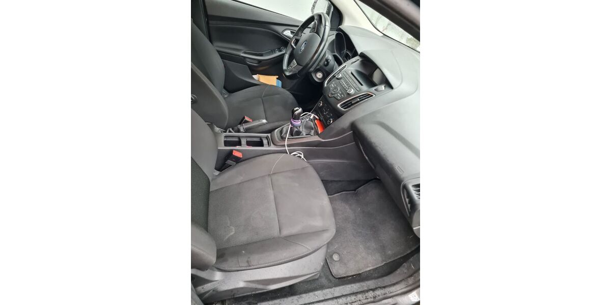 Ford Focus 166.100 km 5.200 &euro; Bad aibling 83043