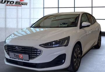 Ford Focus 13.762 km 21.880 &euro; Rosenheim 83022