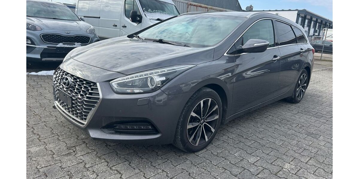 Hyundai i40 224.000 km 9.519 &euro; Rosenheim 83026