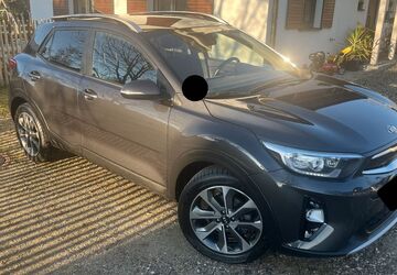 Kia Stonic 51.000 km 12.200 &euro; Breitbrunn 83254
