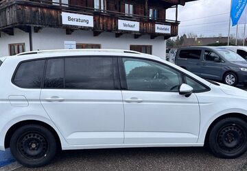 VW Touran 136.000 km 12.499 &euro; Rosenheim 83026
