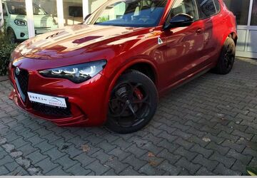 Alfa Romeo Stelvio 11.000 km 82.950 &euro; Rosenheim 83022