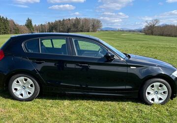 BMW 118 152.000 km 6.400 &euro; Übersee 83236