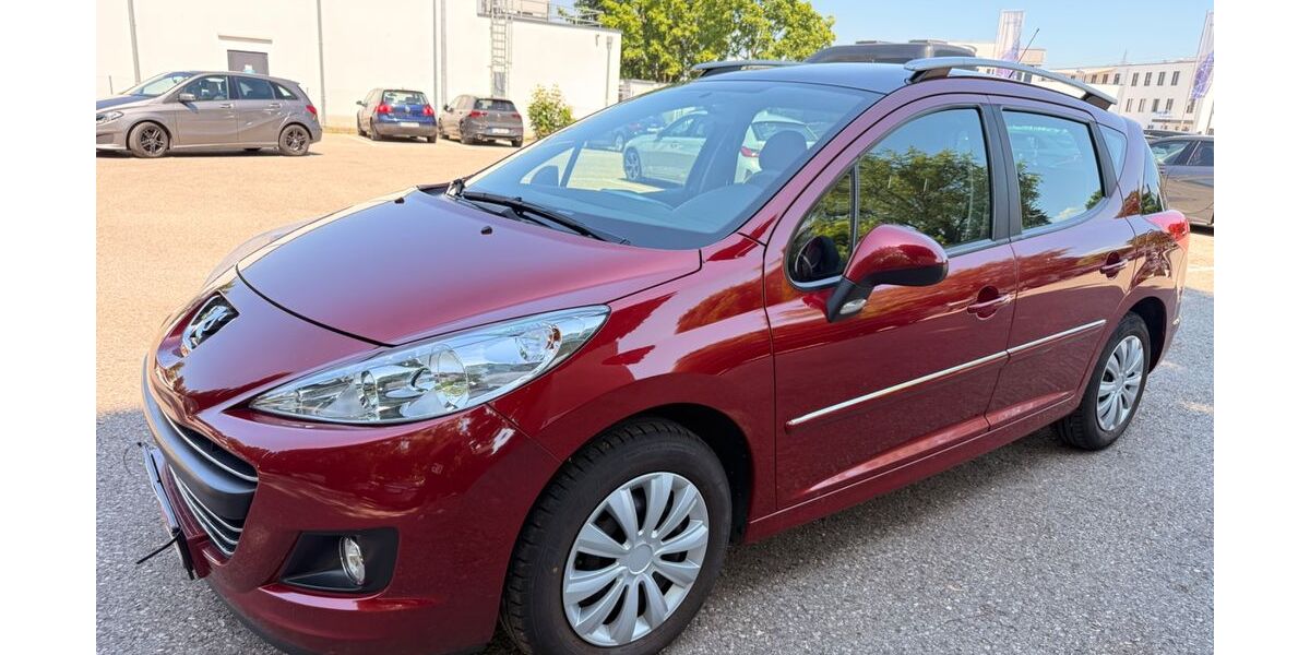 Peugeot 207 82.000 km 1.690 &euro; Rosenheim 83022
