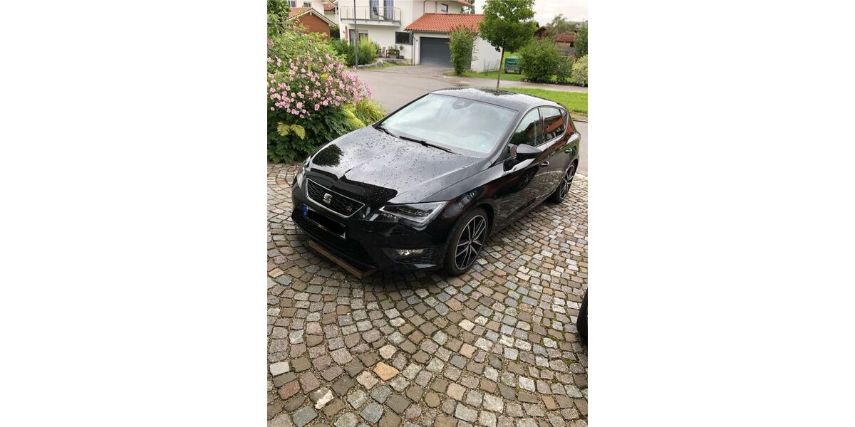 Seat Leon 189.000 km 9.500 &euro; Bad Feilnbach 83075
