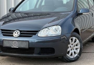 VW Golf 88.000 km 4.350 &euro; Rosenheim 83026