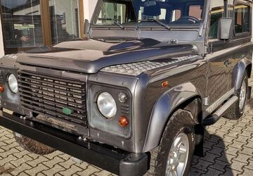 Land Rover Defender 85.000 km 38.500 &euro; Rosenheim 83024