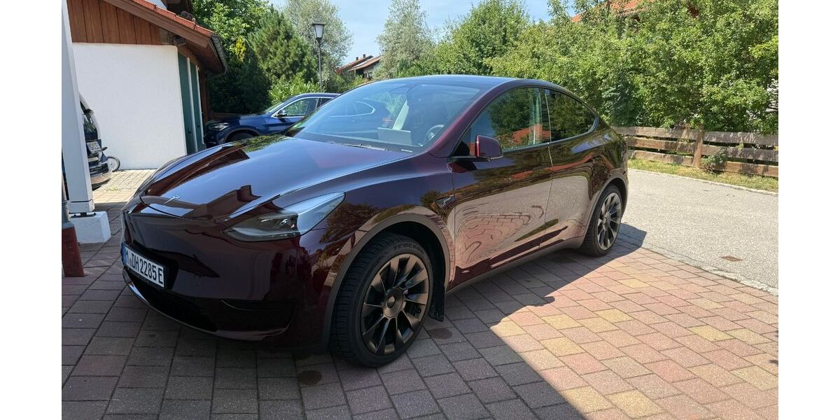 Tesla Model Y 8.542 km 43.000 &euro; Weyarn 83629