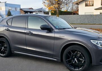 Alfa Romeo Stelvio 150.000 km 23.900 &euro; Bruckmühl 83052