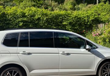 VW Touran 49.500 km 26.200 &euro; Rosenheim 83024