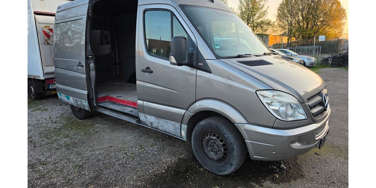 Mercedes-Benz Sprinter 301.953 km 3.890 &euro; Rosenheim 83026