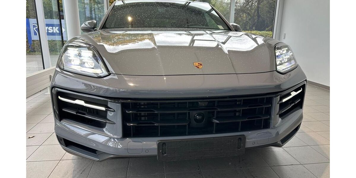 Porsche Cayenne 2.750 km 141.015 &euro; Kiefersfelden 83088