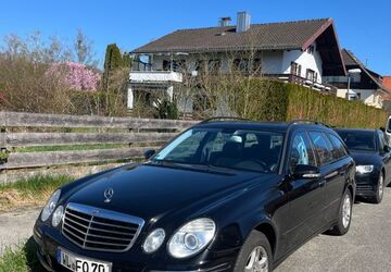 Mercedes-Benz 220 308.000 km 5.800 &euro; Rosenheim 83024
