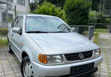VW Polo 64.900 km 3.000 &euro; Rosenheim 83026