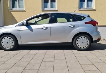 Ford Focus 69.500 km 8.900 &euro; Rosenheim 83024