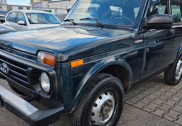 Lada Taiga 46.761 km 6.299 &euro; Rosenheim 83026