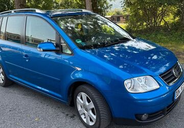 VW Touran 232.380 km 1.100 &euro; Grassau 83224