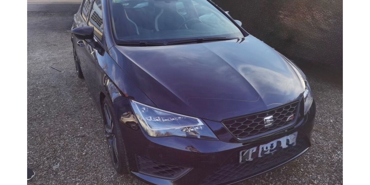 Seat Leon 63.100 km 20.450 &euro; Bruckmühl 83052