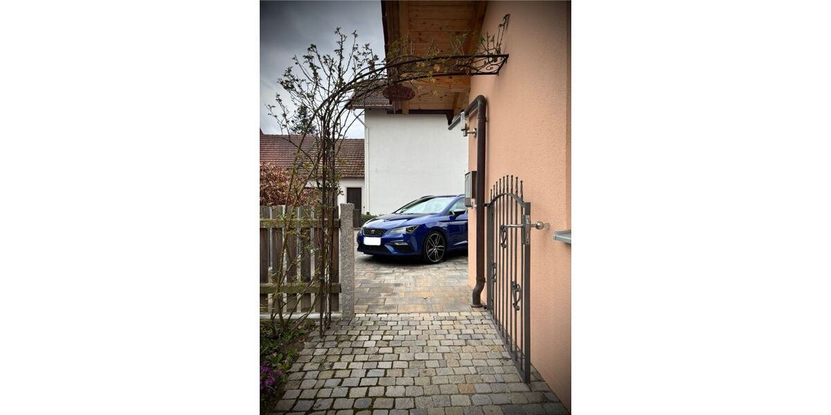 Seat Leon 73.478 km 24.000 &euro; Rott am Inn 83543