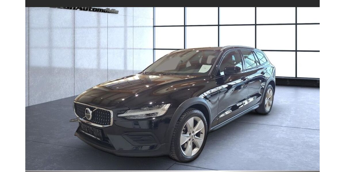 Volvo V60 Cross Country 57.890 km 31.990 &euro; Kolbermoor 83059
