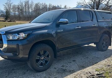 Toyota Hilux 27.500 km 41.900 &euro; Prien 83209