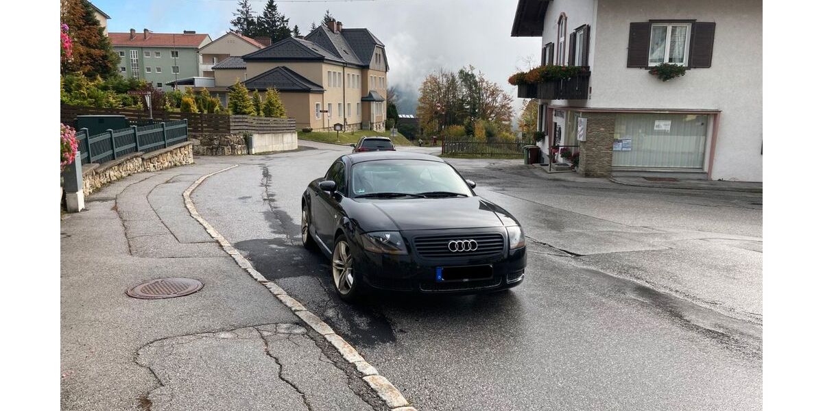 Audi TT 164.000 km 9.500 &euro; Rosenheim 83022