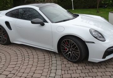Porsche 992 6.000 km 178.500 &euro; Schnaitsee 83530
