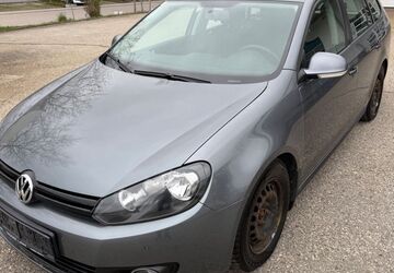 VW Golf 233.000 km 2.300 &euro; Rosenheim 83026