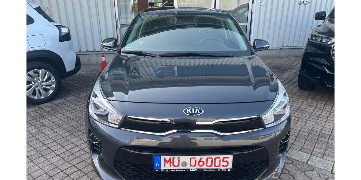 Kia Rio 33.000 km 11.890 &euro; Rosenheim 83026