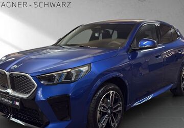 BMW iX2 6.000 km 53.475 &euro; Kirchseeon 85614