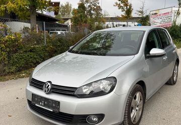 VW Golf 133.882 km 2.999 &euro; Rosenheim 83026