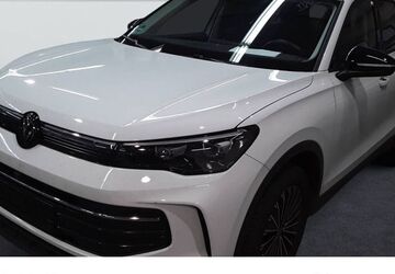 VW Tiguan 16.300 km 33.900 &euro; Ebersberg bei München 85560