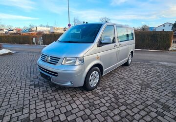 VW T5 Transporter 242.000 km 4.100 &euro; Rosenheim 83026