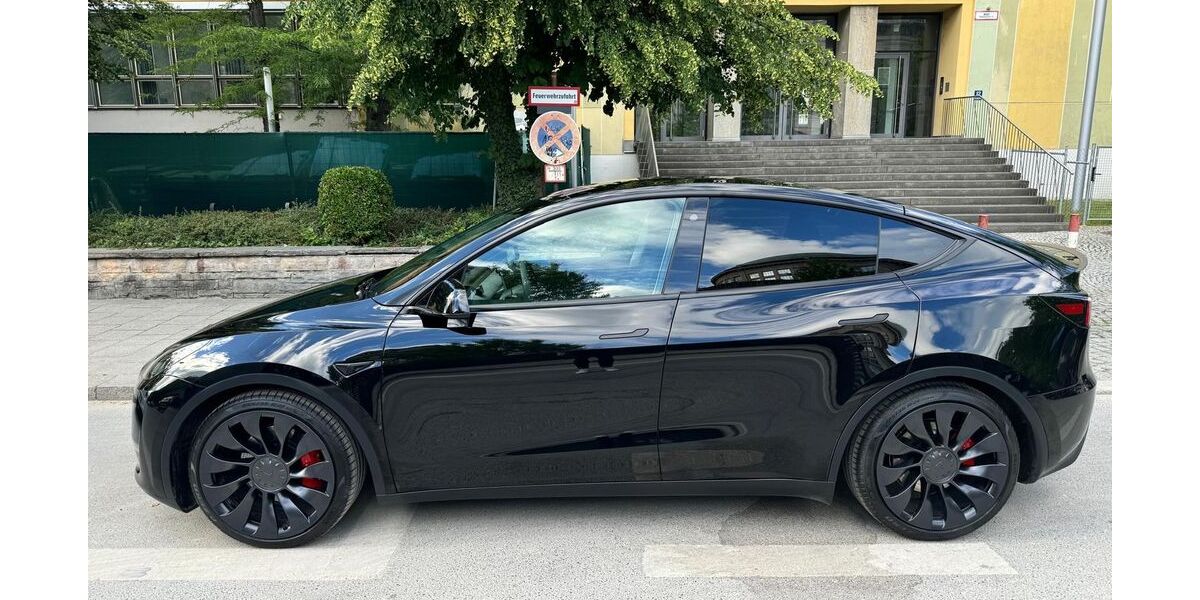 Tesla Model Y 52.950 km 41.300 &euro; Fischbachau 83730