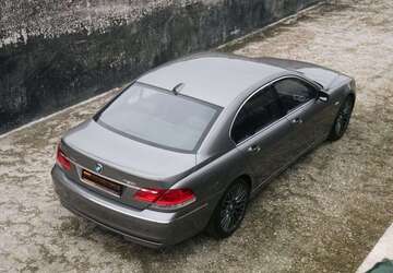 BMW 760 86.309 km 42.900 &euro; Bruckmühl 83052