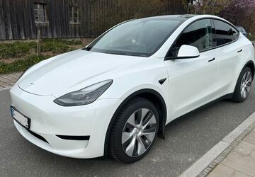 Tesla Model Y 39.500 km 35.950 &euro; Rohrdorf 83101