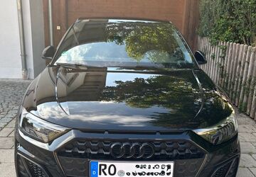Audi A1 13.900 km 26.900 &euro; Stephanskirchen 83071